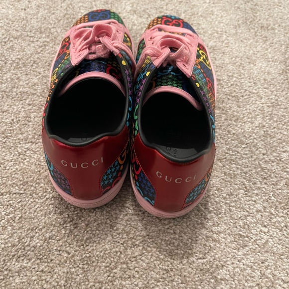 Gucci shoes, size 7 1/2 - Picture 2 of 4